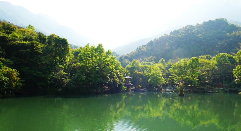 广东附近有什么旅游景点啊？