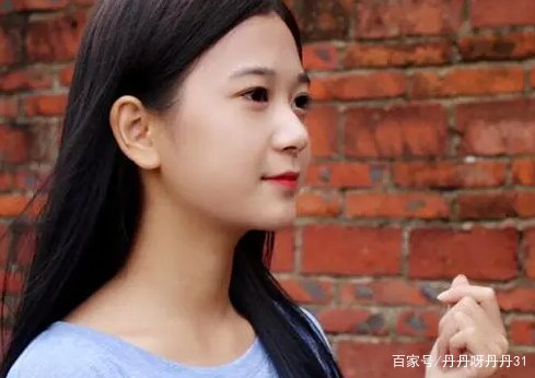 厂妹逆袭成富豪，身价78亿超董明珠，少女董事长张曼如骗过多少人？