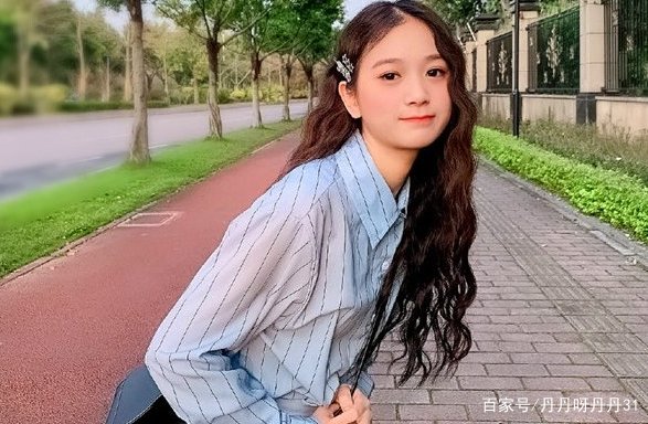 厂妹逆袭成富豪，身价78亿超董明珠，少女董事长张曼如骗过多少人？