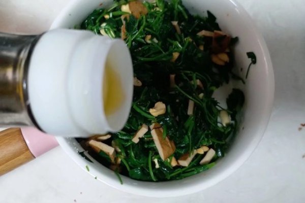 水蜡烛根的食用水蜡烛根怎么食用