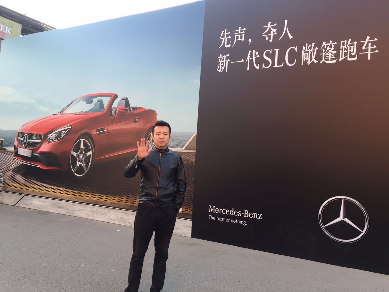 中国赛车手吕宜霖的家庭背景?他是富二代吗?他有几辆跑车啊？
