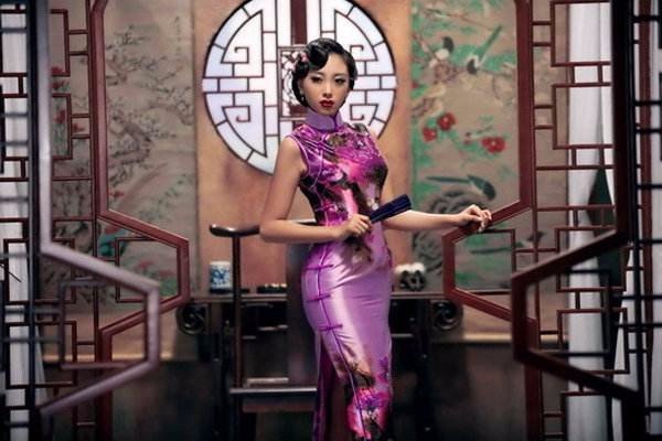 旗袍是具有中国特色的女性服饰,为什么旗袍是的衣襟是左襟压右襟?