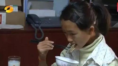“漂亮妹妹”梁小友:从“土”丫头变大“网红”,为何还认明星当哥哥?