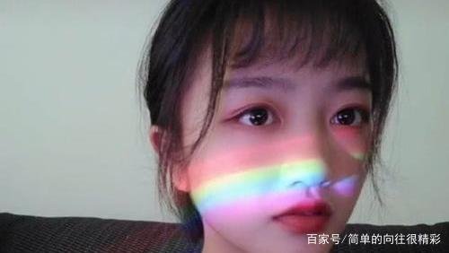 “漂亮妹妹”梁小友:从“土”丫头变大“网红”,为何还认明星当哥哥?