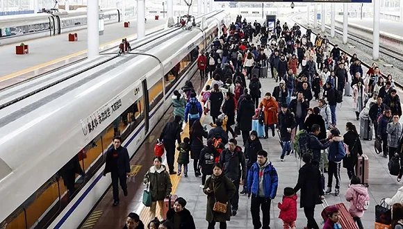 今年春运旅客首破4亿 ，怎么有那么多人春运期间出行？