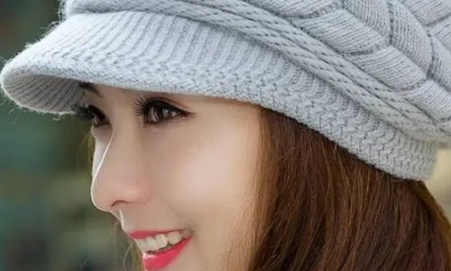 方脸适合什么帽子？