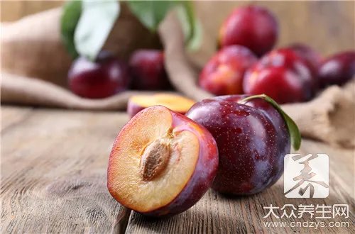 杨梅汁怎么洗干净