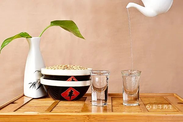 喝酒后可以打新冠疫苗吗