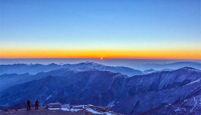早晨出现朝霞是要下雨吗 朝霞会下雨吗
