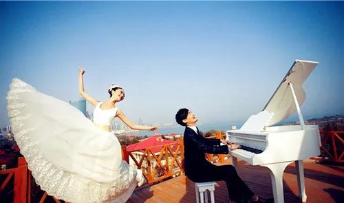 适合婚礼的钢琴曲有哪些 婚礼演奏的钢琴曲推荐