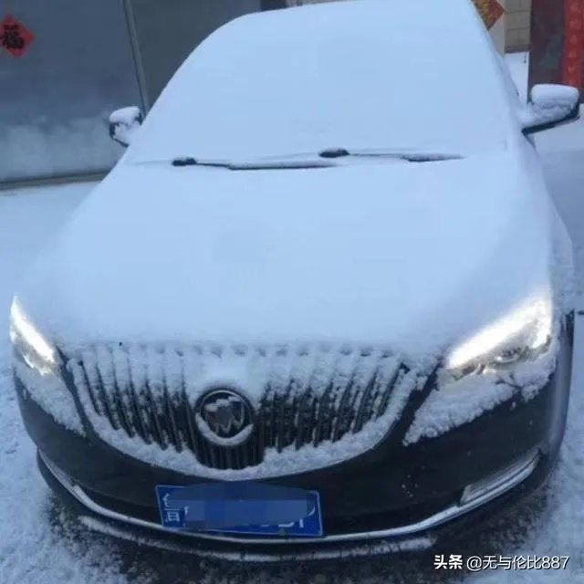 2013款的别克君越内饰,你认为放到如今属于什么档次?