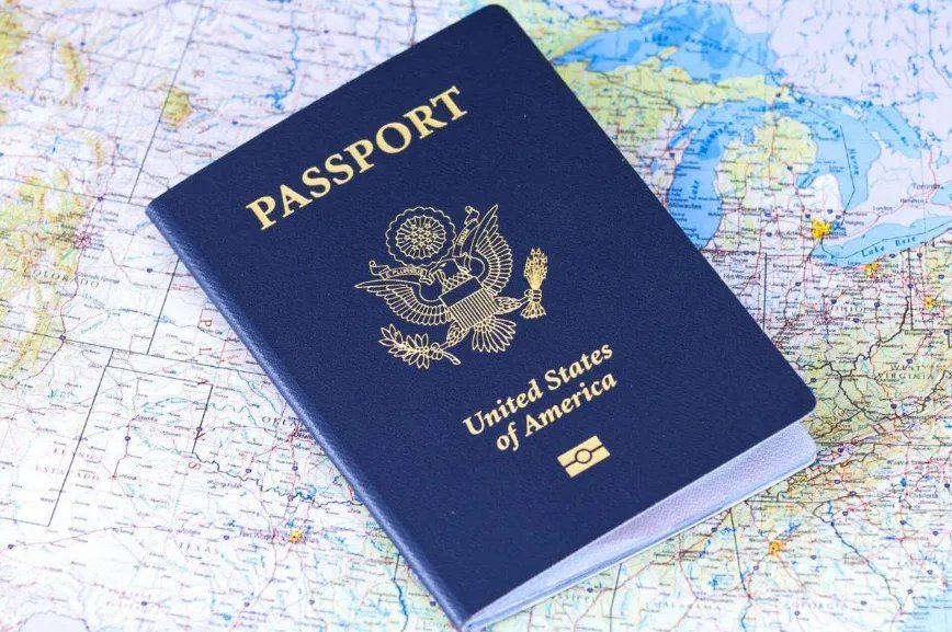 签证中心被曝光乱收费，为什么用户大都选择了忍让？