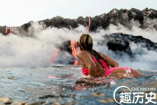 美女火山口冲浪 场面惊心动魄可能瞬间身亡