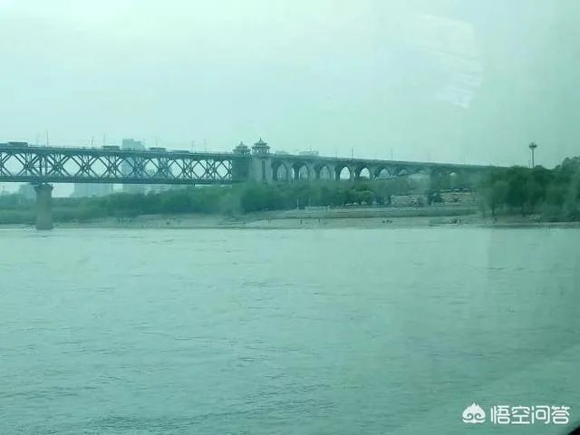 喜欢旅游，来张旅游壁纸？友友们有吗？