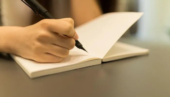 敷衍是什么意思 敷衍的意思