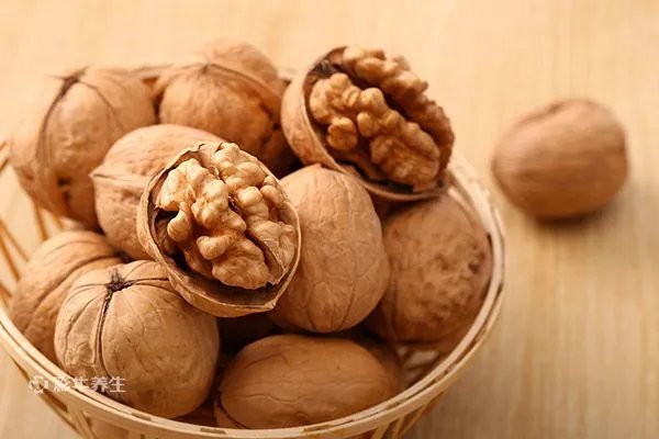 醋泡核桃的功效与作用
