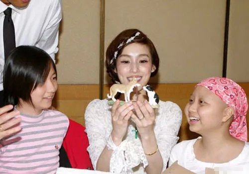 范玮琪婚礼伴娘曝光 曝小S坚持当范玮琪伴娘