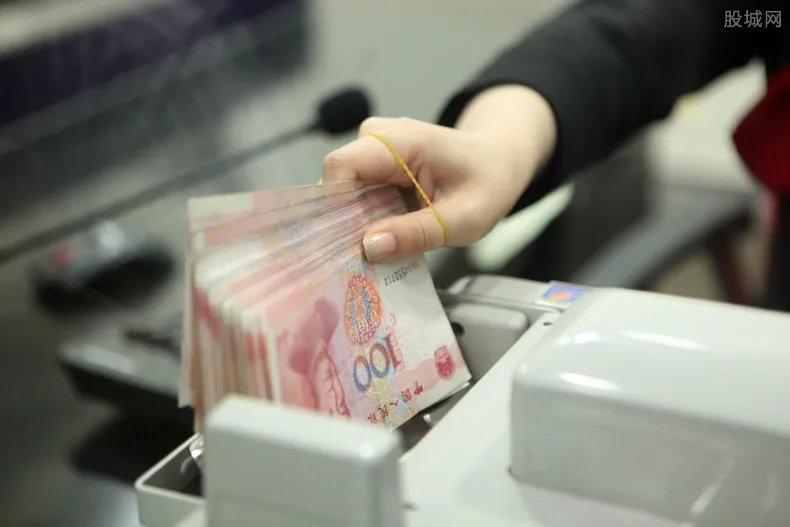 00后国庆7天赚2万 7天赚2万是如何做到的？