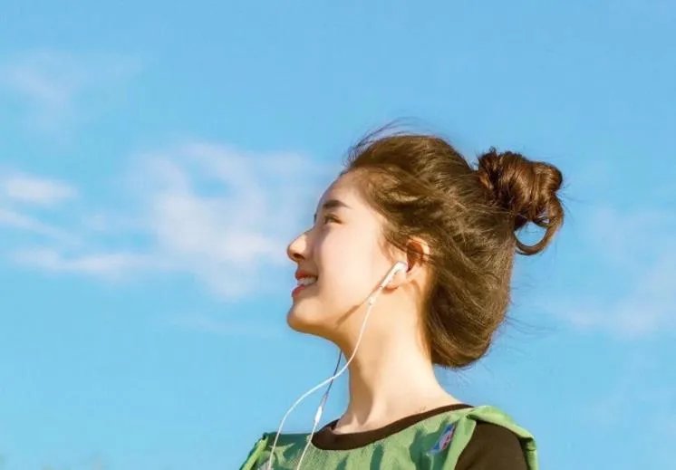 赵露思八卦与个人资料:当年好多人看上赵露思