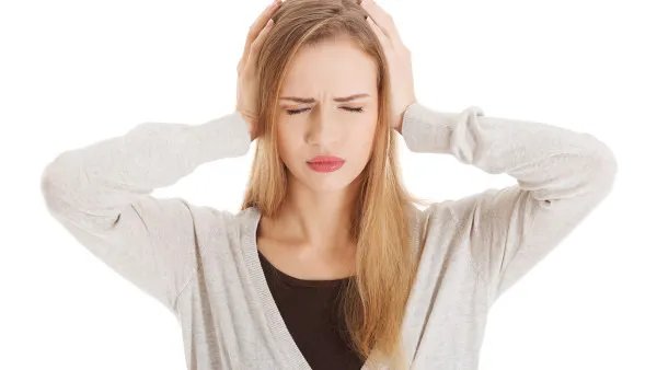 年轻人脱发的原因