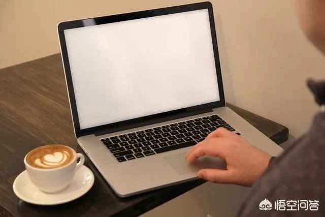 平板电脑可以取代笔记本了，为什么还有人去买笔记本电脑呢？