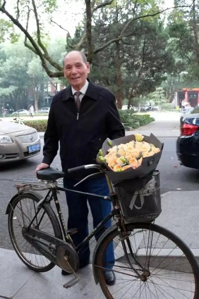 蒋克铸老教授是一个怎样的人