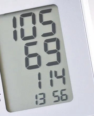 欧姆龙智能电子血压计HEM-7112 五大功能为健康筑起防线