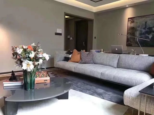 在中介买了一套房子，房东消失联系不上了怎么办？