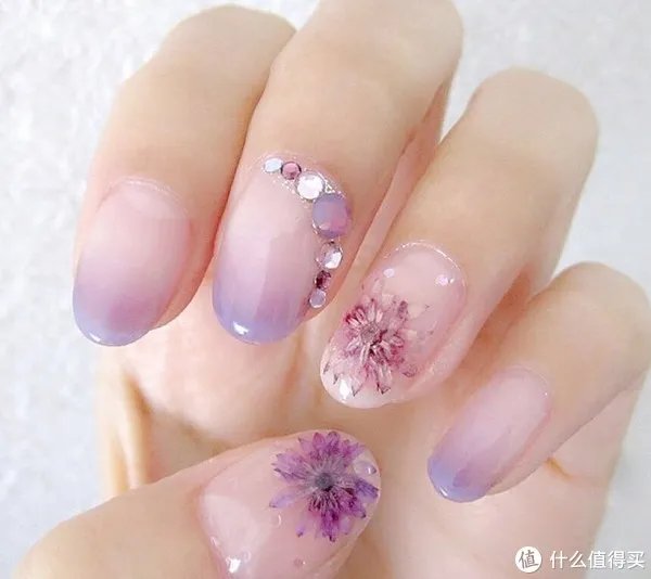 美甲图片2020新款式