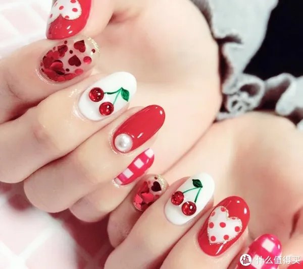 美甲图片2020新款式