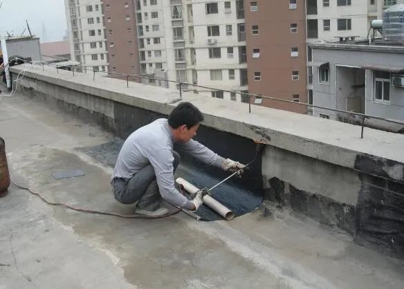 屋顶漏水修补方法分享 屋顶漏水补漏要多少钱