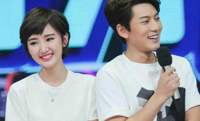 毛晓彤的老公是谁照片 希望她辛福吧