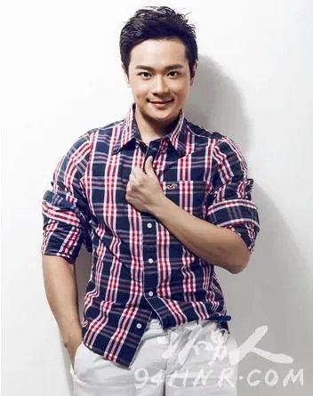 如何看待曹骏与蓝盈莹的恋情?