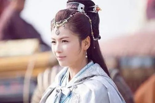 女神刘涛霸气壁咚杨紫  网友称：真是够了