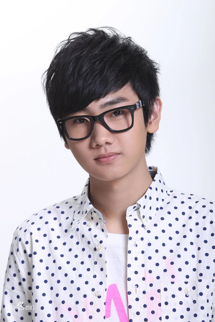 汪苏泷整容前后照片 汪苏泷图片最帅的图片