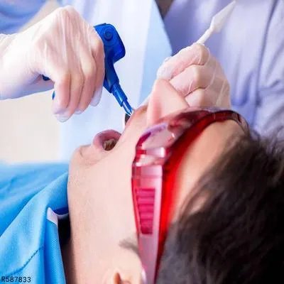 烤瓷牙的价格是多少 三个因素决定烤瓷牙价格