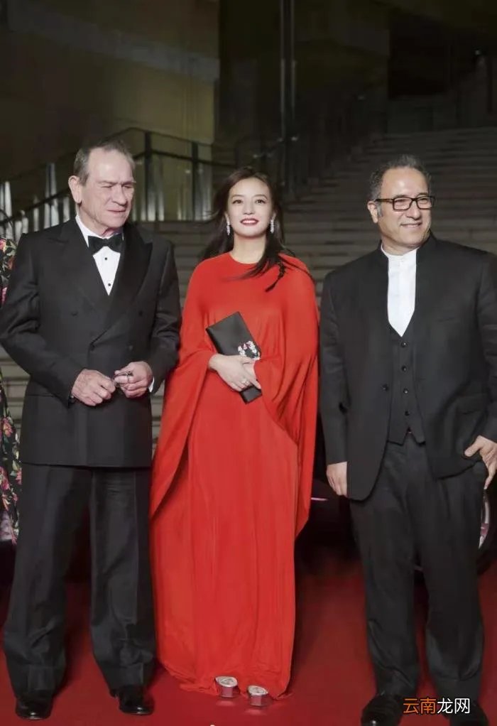 赵薇真实身高体重是多少，身高166cm的赵薇