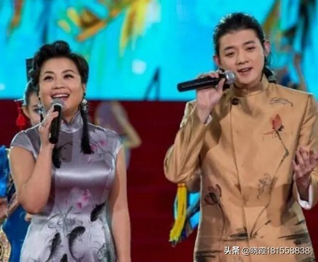 你们喜欢女歌唱家张也演唱的歌吗?为什么?