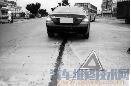 汽车爆缸是什么意思 汽车爆缸怎么办