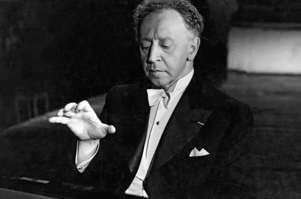 世界十大钢琴家排名，肖邦上榜，第五是钢琴之王