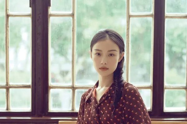 倪妮刮毛门指的是什么事件 出道之前的不雅照