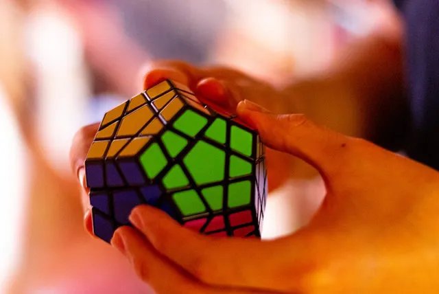 常见的异形魔方有哪些 最难的异形魔方是哪一种