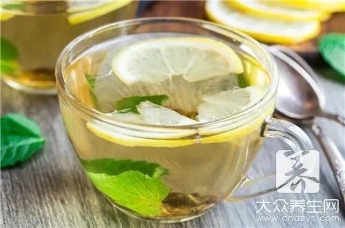 苟杞和菊花泡茶的功效