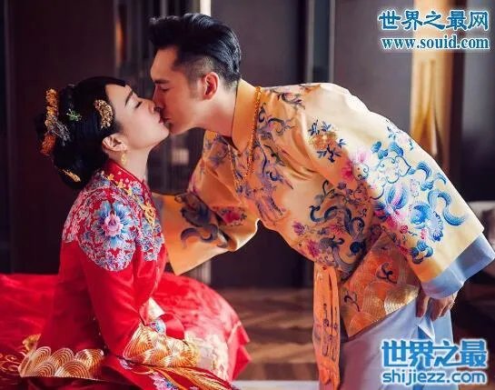 张伦硕真的爱钟丽缇吗，相差12岁的姐弟恋遭质疑 