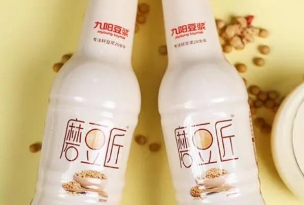 十大知名豆奶品牌，伊利植选上榜，第一是市民心中经典品牌