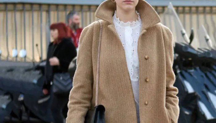 驼色搭配什么颜色好看 驼色和什么颜色搭配更好看