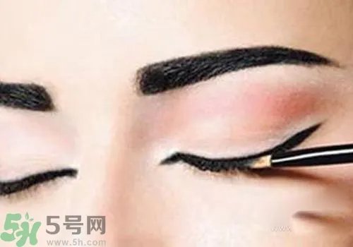 生活妆的画法及步骤 生活妆怎么化