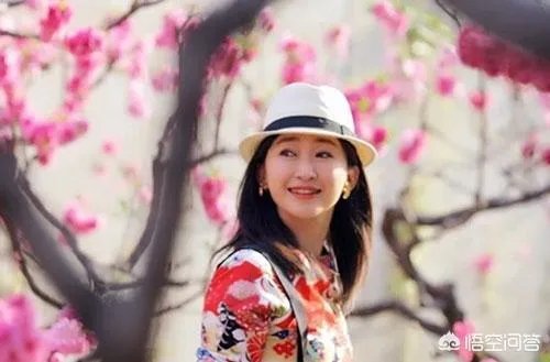 如何评价“小鹿姐姐”主持人郏捷?