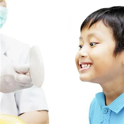 龅牙是怎么回事