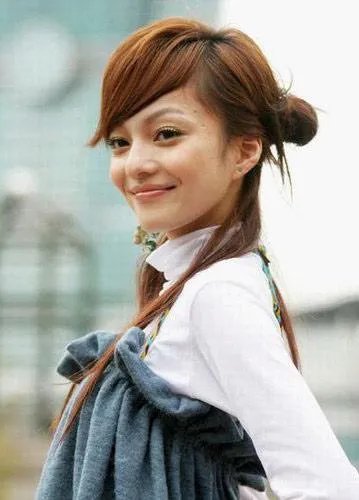 圆脸女孩发型图片